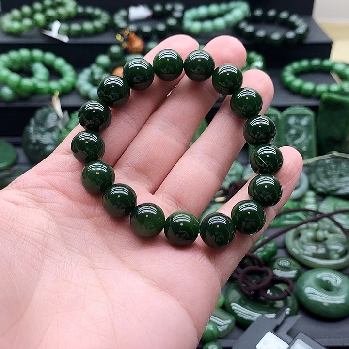 钱***多手链未镶嵌和田玉（碧玉）