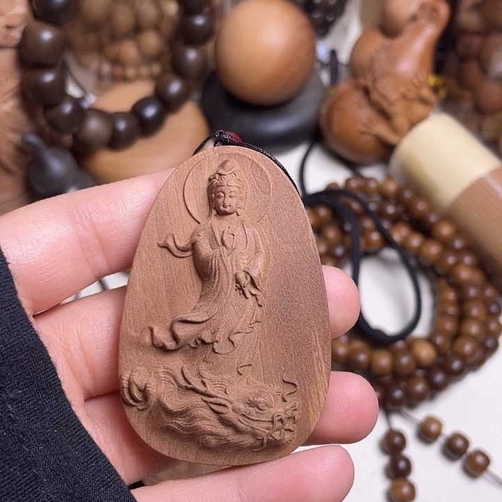 檀香木心***度老山檀香观音牌