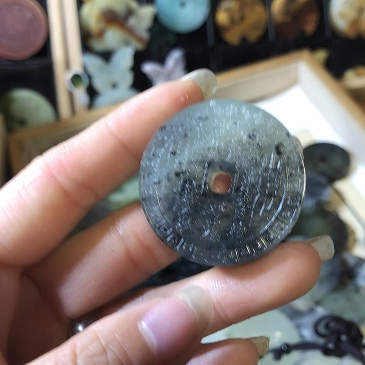 岫玉未镶嵌岫玉挂件