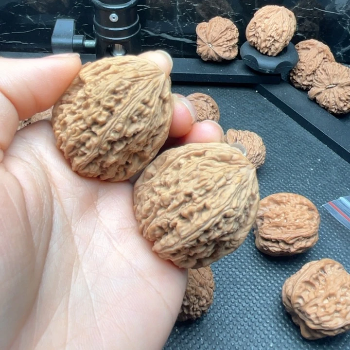 核桃手串/手链曾****）南疆石37尺全品无修