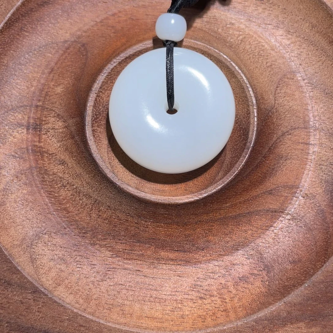 未镶嵌手链和田玉卡25.9