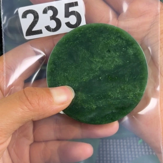 和田玉未镶嵌珠宝半成品