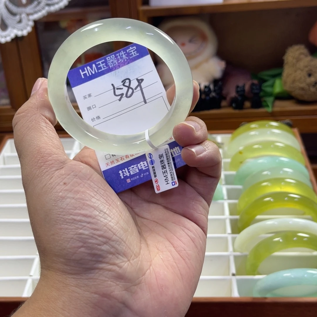 蛇纹石玉未镶嵌手镯427