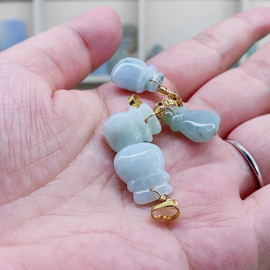 颈饰未镶嵌翡翠微瑕