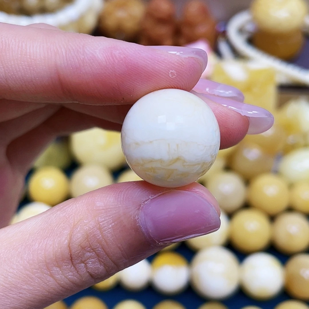 Y***o未镶嵌琥珀珠宝奇石18.8mm.圆珠.