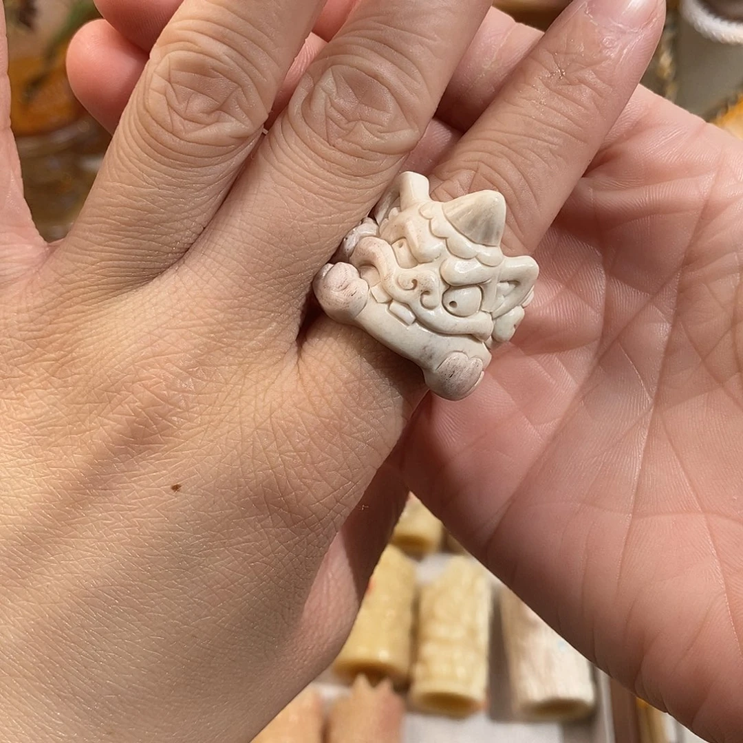 鹿骨把件30年兽跑环泡泡专拍