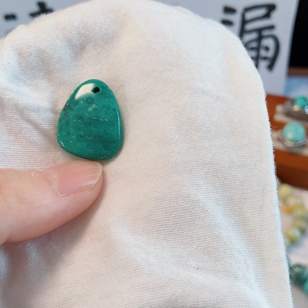 未镶嵌南红玛瑙珠宝奇石