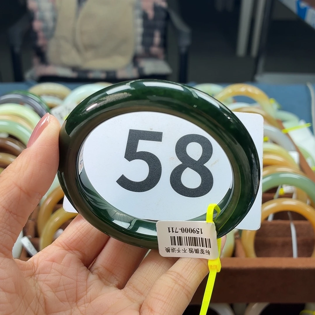 和田玉未镶嵌手镯57 58 59