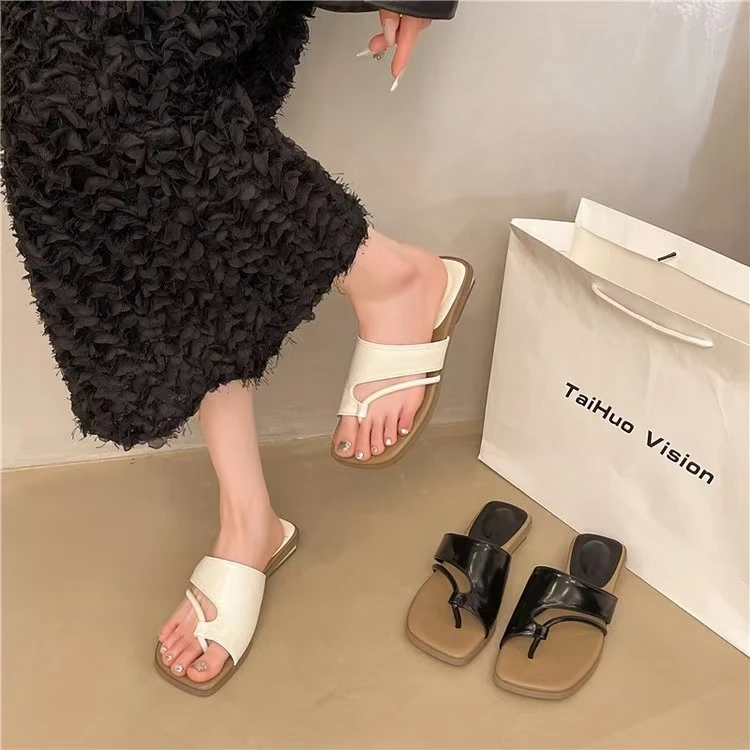 2025新款网红套脚趾时尚凉鞋百搭懒人软平底沙滩鞋