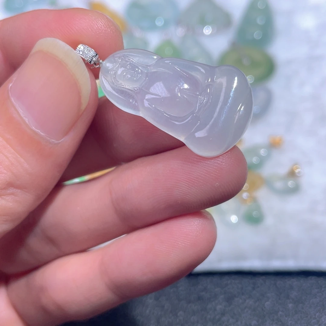 翡翠18K金镶嵌颈饰翡翠