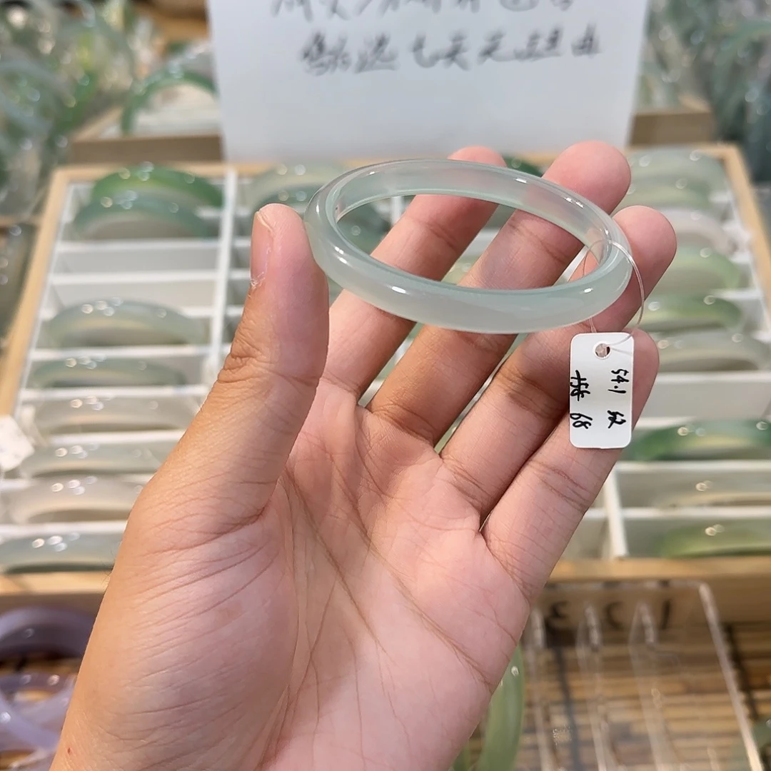 玛瑙/玉髓未镶嵌手镯圈口54.1
