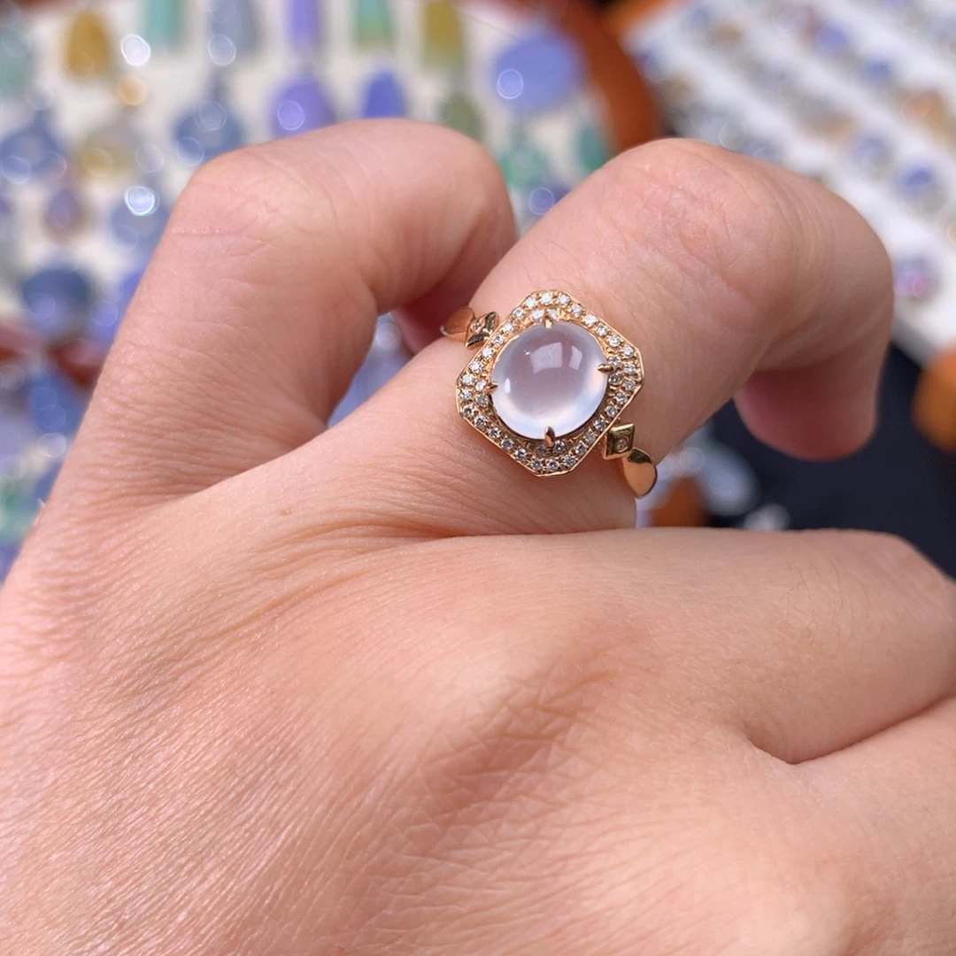 翡翠戒指18K金镶嵌蛋面戒指