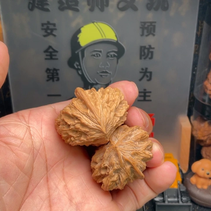 吊坠文玩核桃野牛半壁江山全品微瑕疵