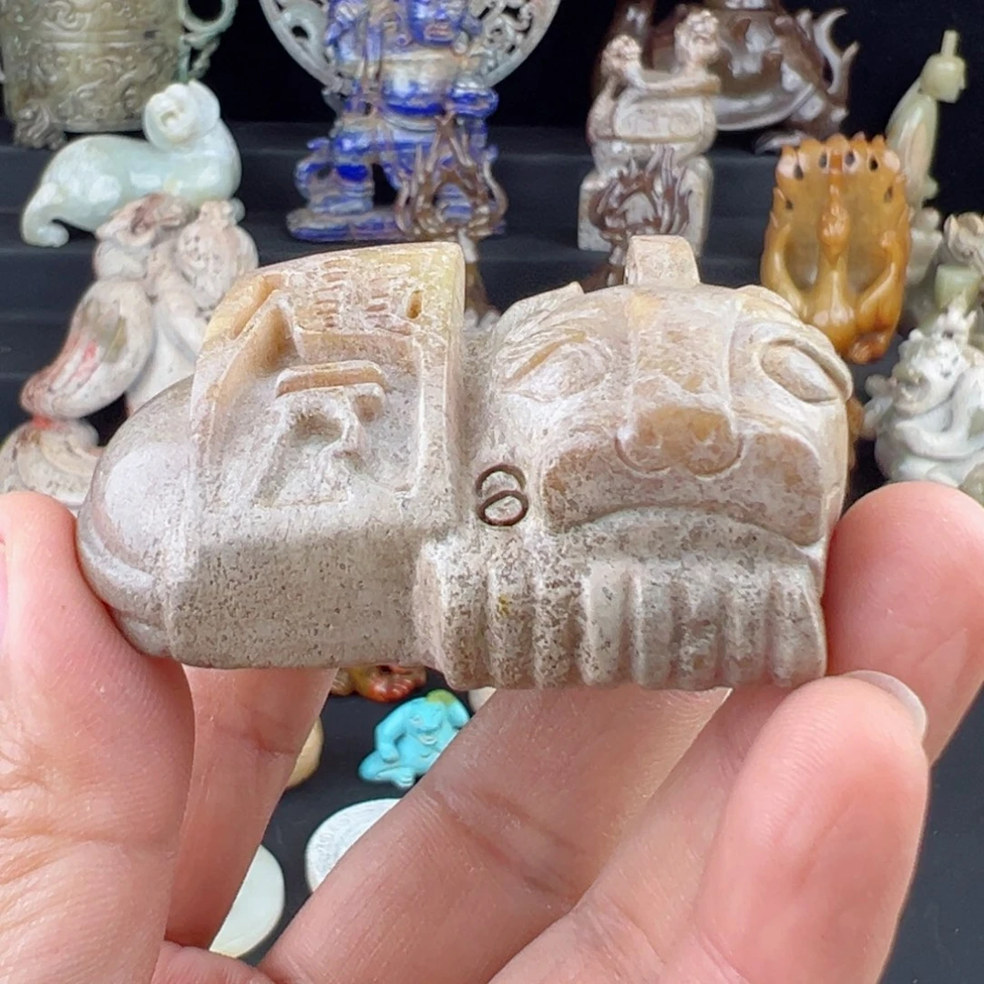 和田玉挂件未镶嵌好**荐