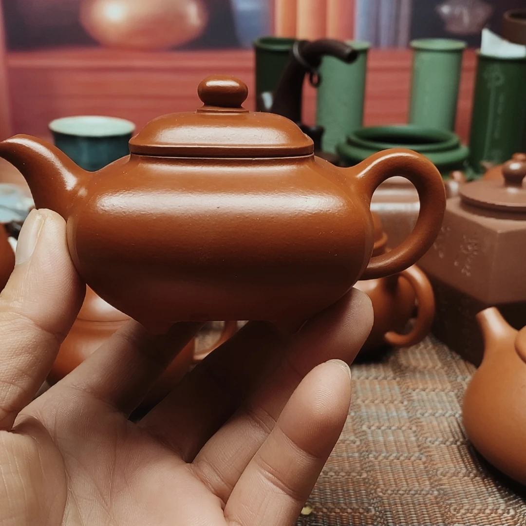 绿泥1357899753479975246