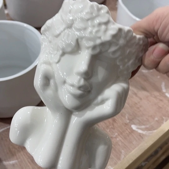 多肉绿植陶瓷花盆9.9包邮，有孔