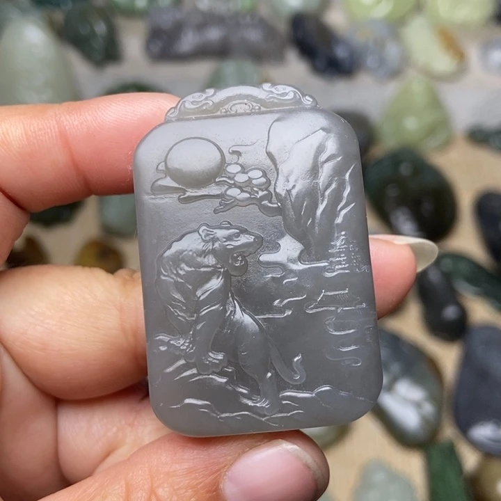 和田玉未镶嵌颈饰