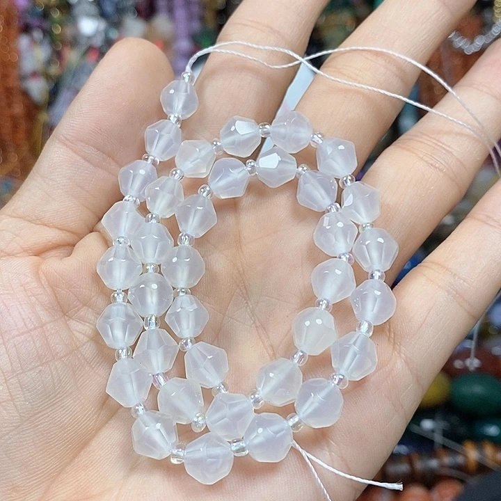 玛瑙/玉髓未镶嵌珠宝半成品天然白玛瑙卡8mm