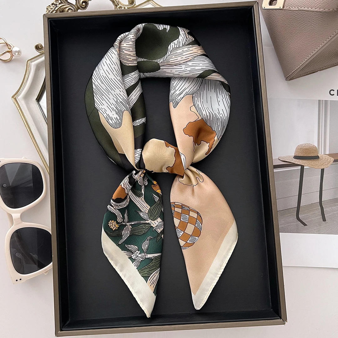 英国CospKosp田园花圃四宫格拼色花卉小方巾薄款气质时尚休闲丝巾