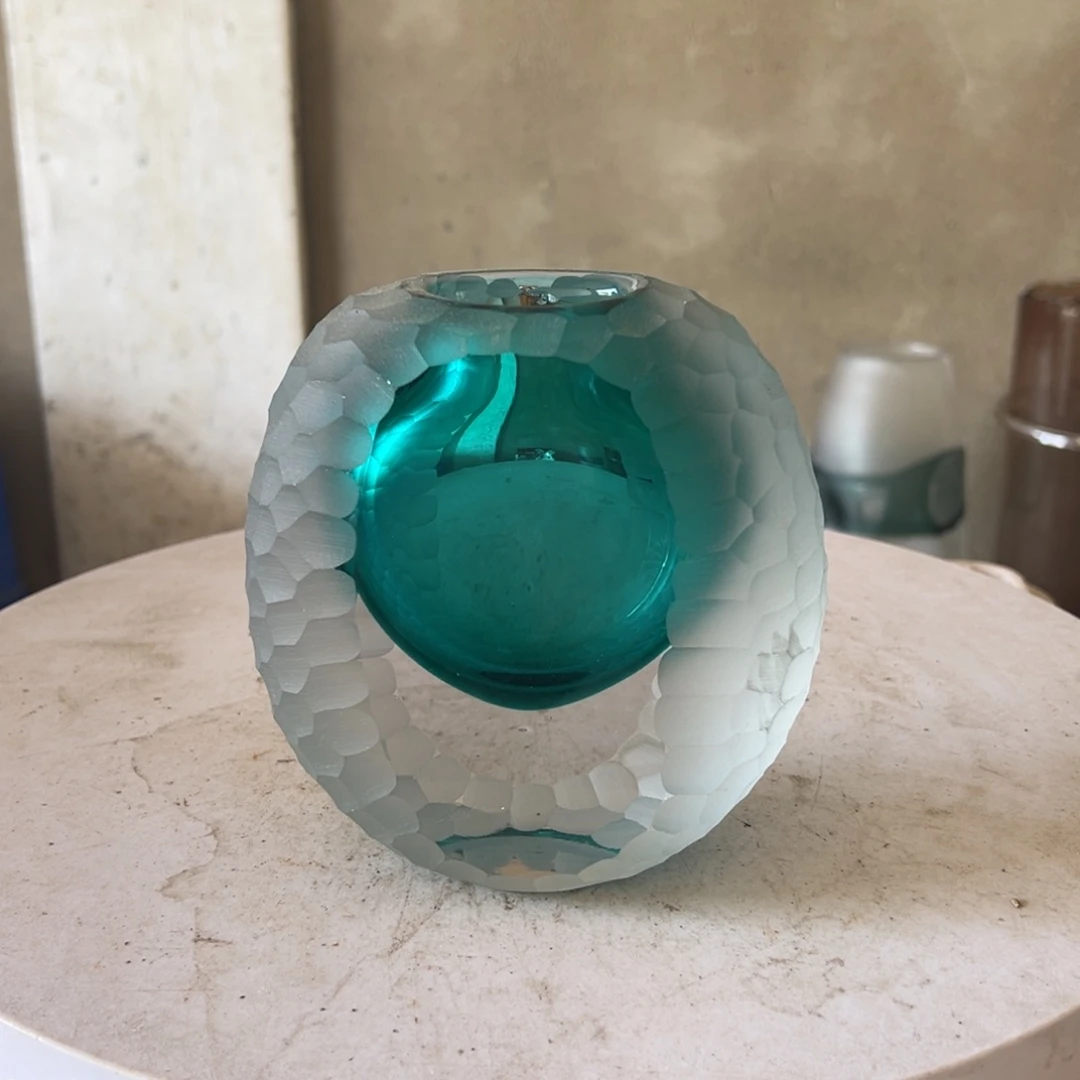 弘扬琉璃花器微瑕高度15
