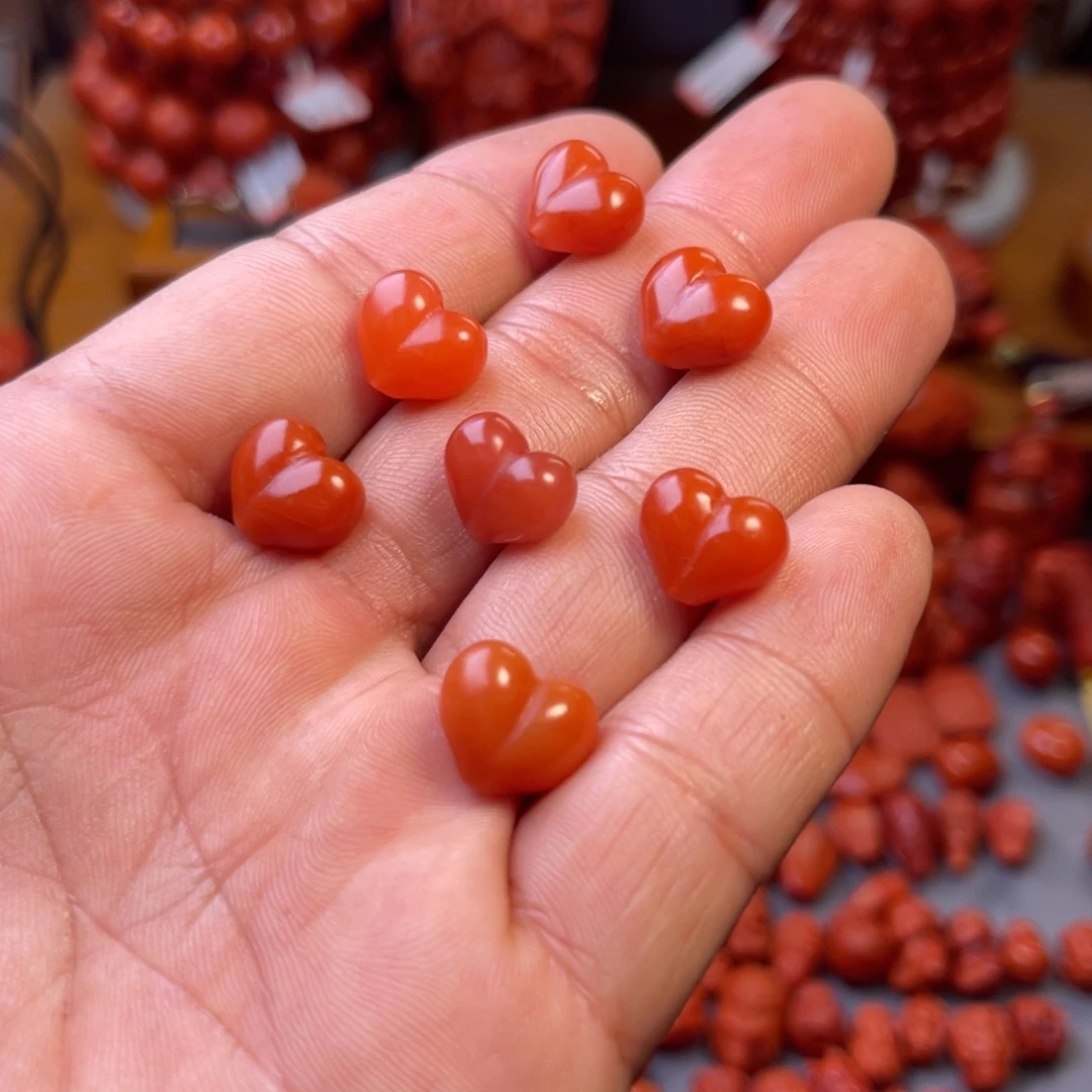 南红玛瑙未镶嵌保山精工屁桃卡12加多样性发货其中一件