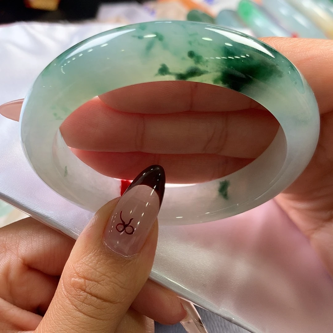 翡翠未镶嵌手镯28号