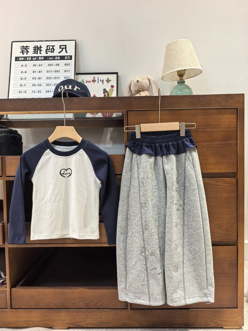 女童时尚休闲卫裤【2025秋季新款】森系运动风针织长裤灰色弯刀裤