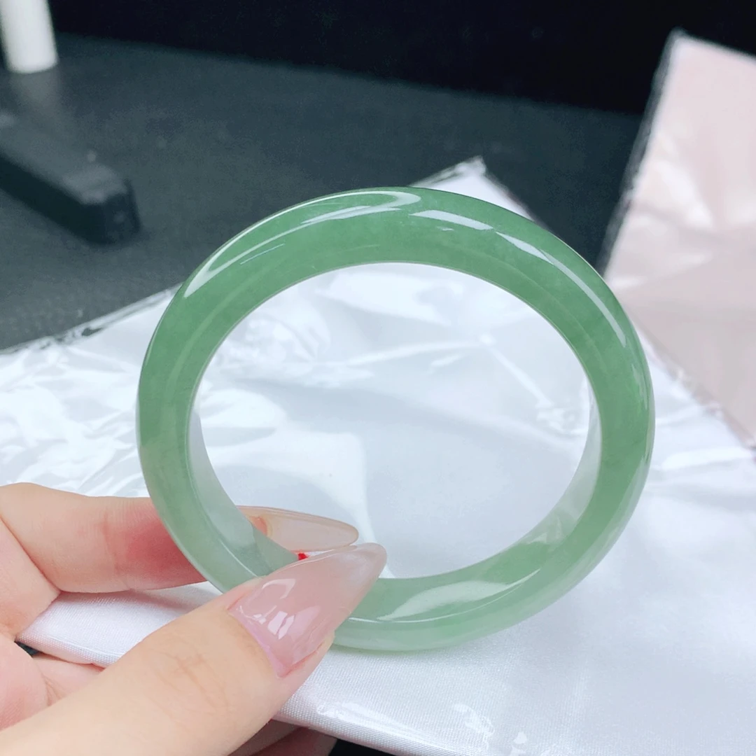 翡翠未镶嵌手镯57-58圈口