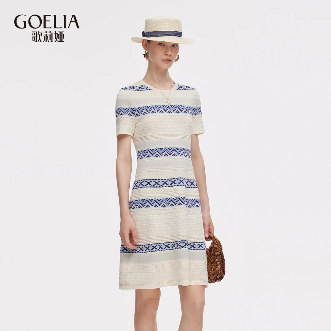 歌莉娅 秋季新品  提花针织连衣裙  1E7L4G0Z0