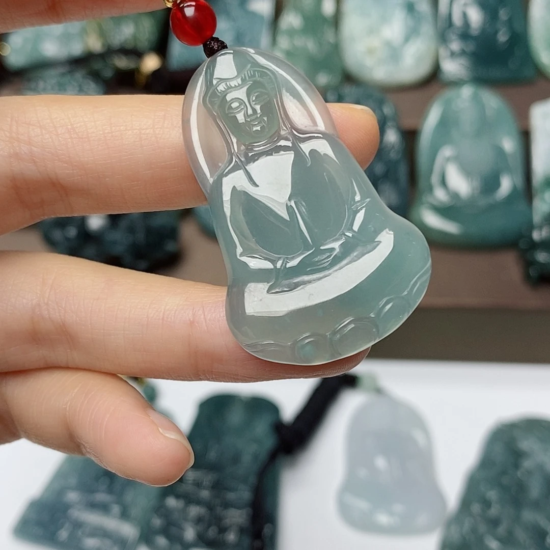 翡翠未镶嵌颈饰