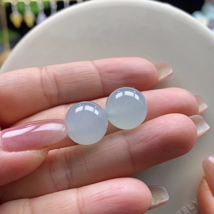 翡翠吊坠(不含链)未镶嵌八*翡翠冰晴蓝珠