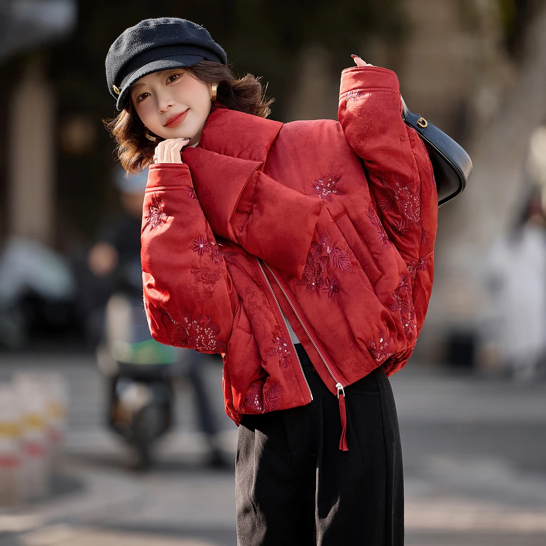 国风刺绣红色围脖款棉服女2025冬季新款甜美洋气圣诞新年棉衣外套