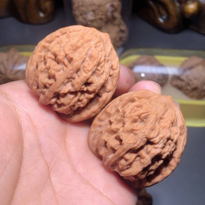 文玩核桃把件37.5麦虎