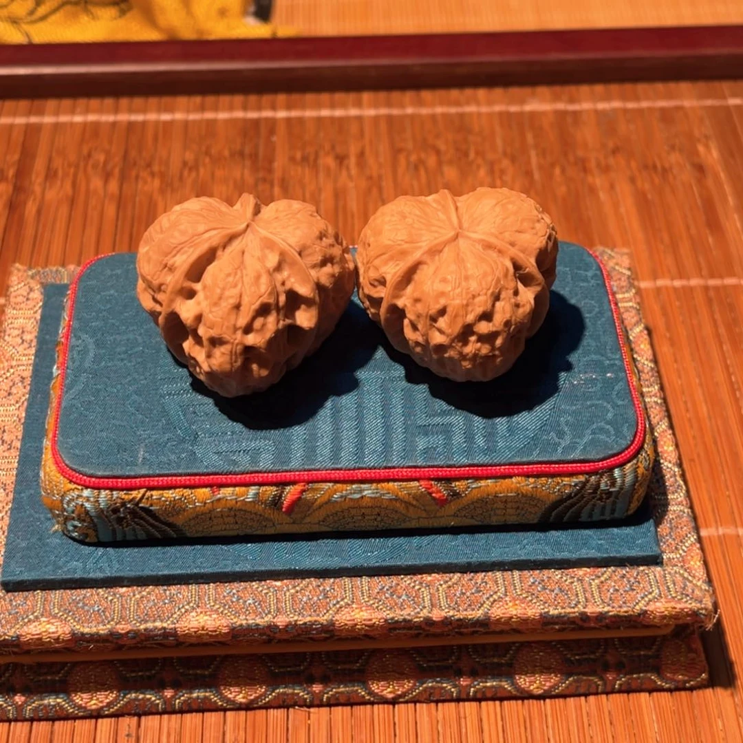 哈***哦吊坠文玩核桃嘎嘎嘎嘎