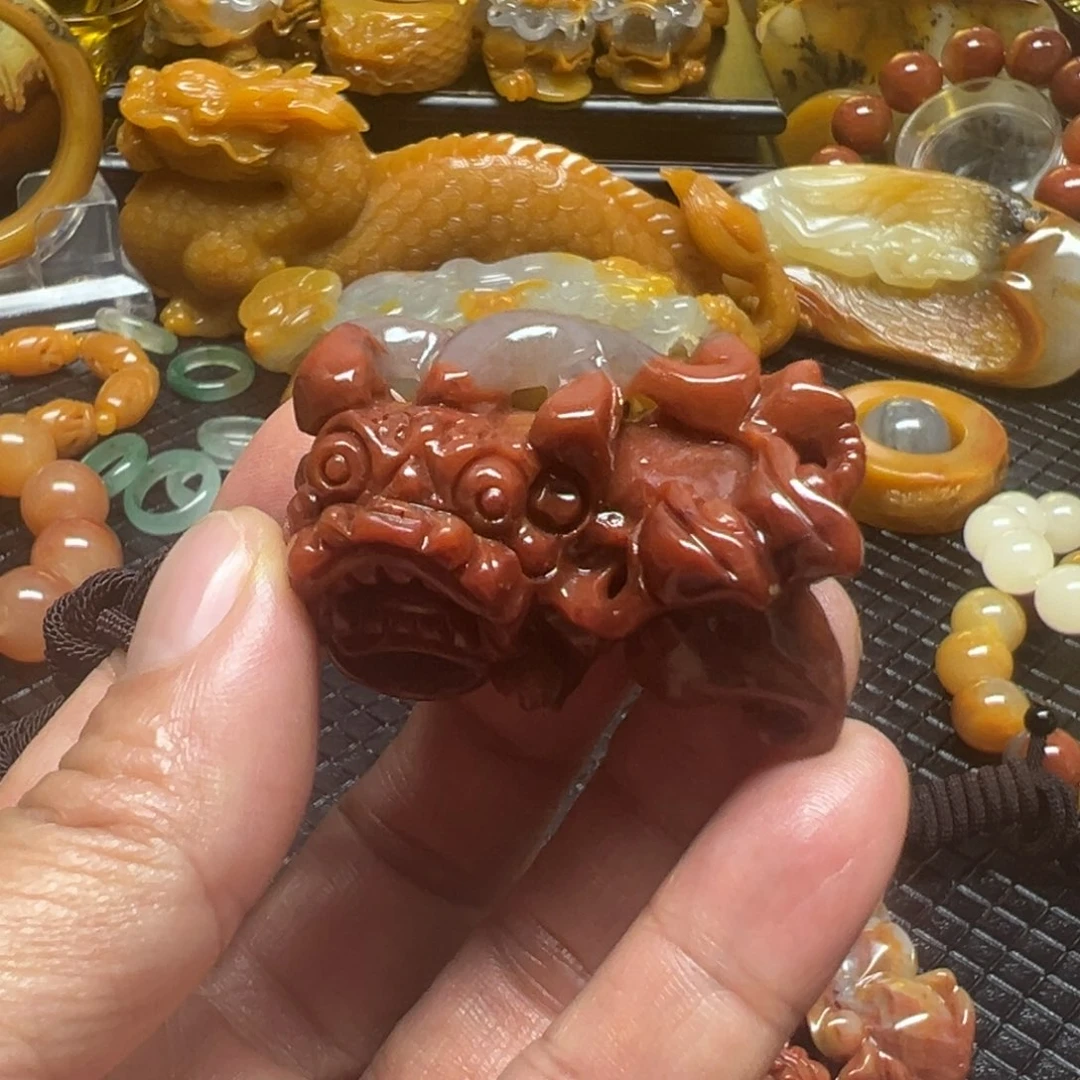 石英质玉未镶嵌颈饰