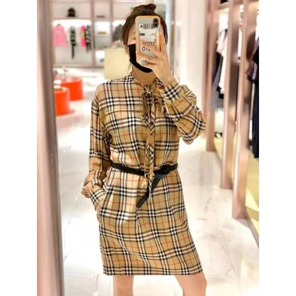 妃鱼/博柏利/真丝/连衣裙/95新/格零一一八