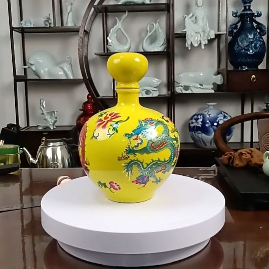 景德镇陶瓷酒瓶 3 斤装黄龙