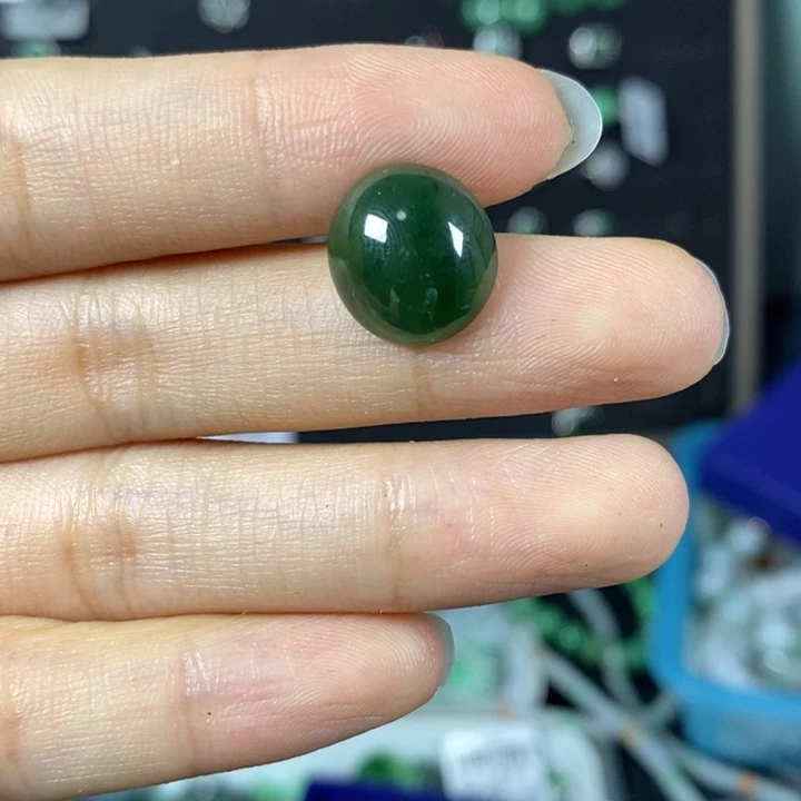 翡翠未镶嵌颈饰柒*翡翠未镶嵌颈饰