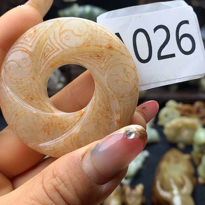 和田玉未镶嵌车挂