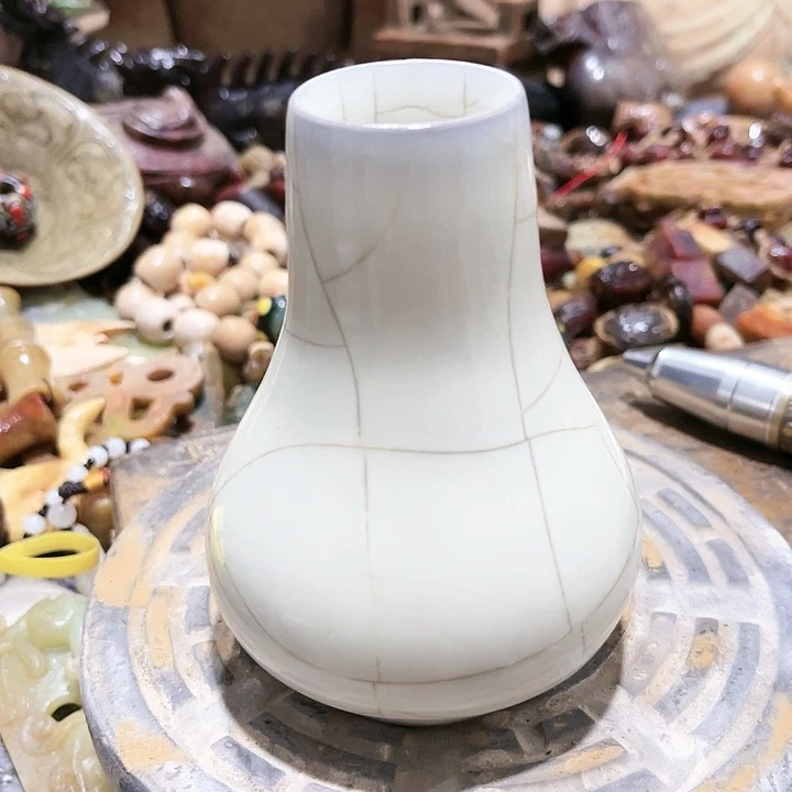 瓦当摆件摆件茶桌上有茶