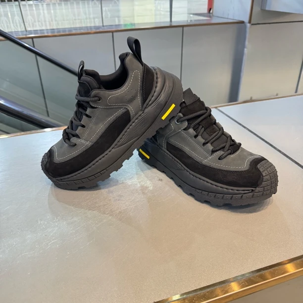 欧洲站网红男鞋耐磨轻质平跟厚底时尚休闲鞋运动鞋秋冬鞋子真皮