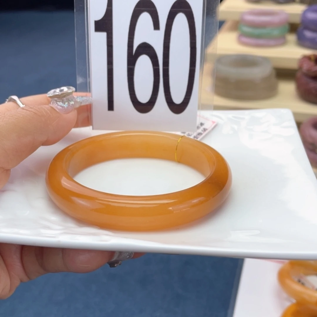 石英质玉未镶嵌手镯