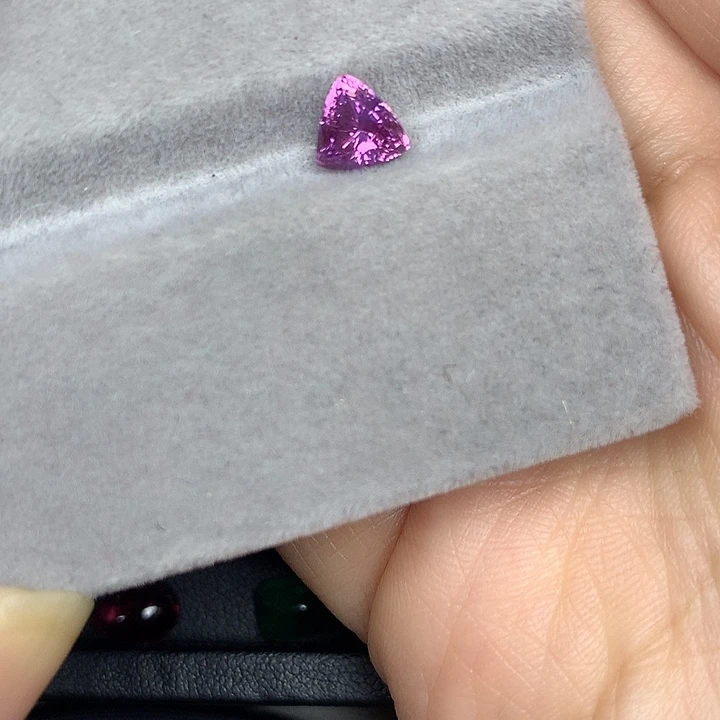 蓝宝石裸石1.26ct紫蓝宝