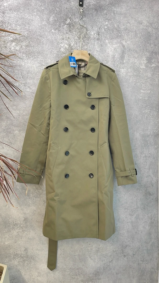 99新 BURBERRY/博柏利 大衣 40码/2228