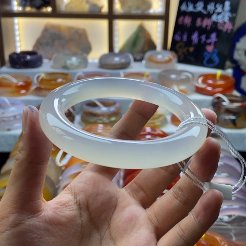 【闪购商品】玛瑙/玉髓手镯未镶嵌