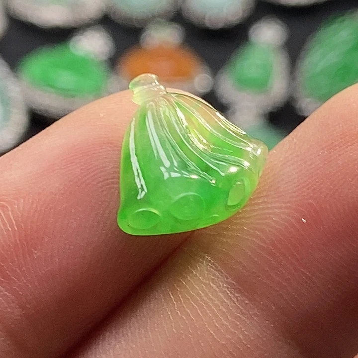 翡翠未镶嵌颈饰123456