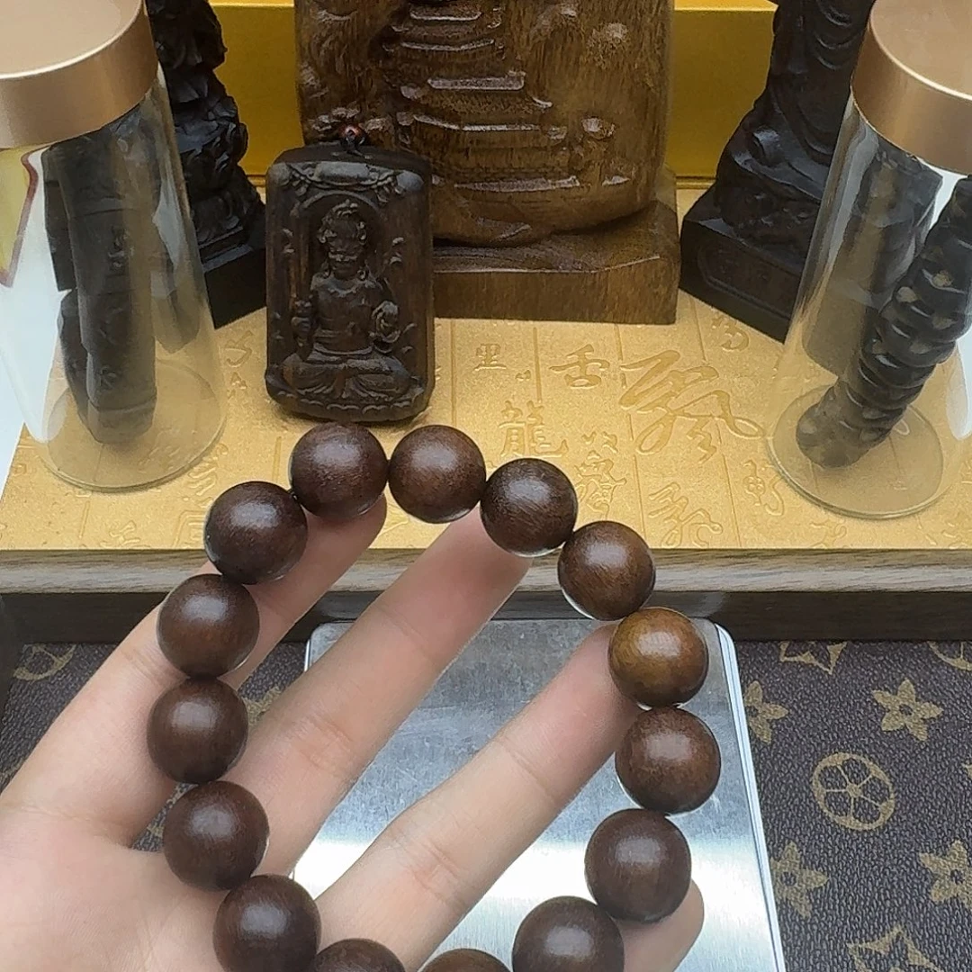 沉香沉香香囊菩萨