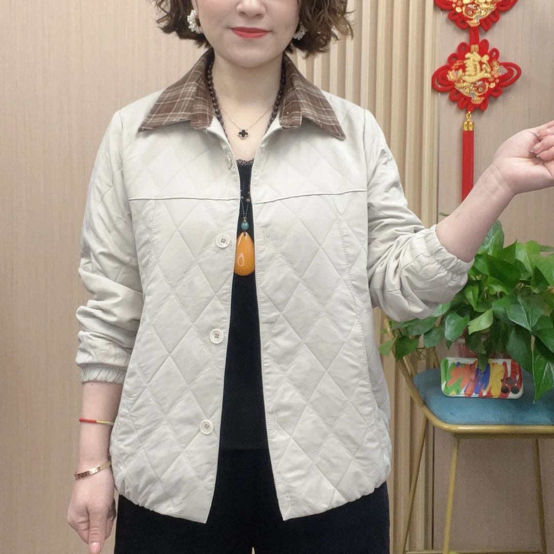 妈妈春装2025新款外套洋气中老年女春秋季夹克风衣大码长袖上衣
