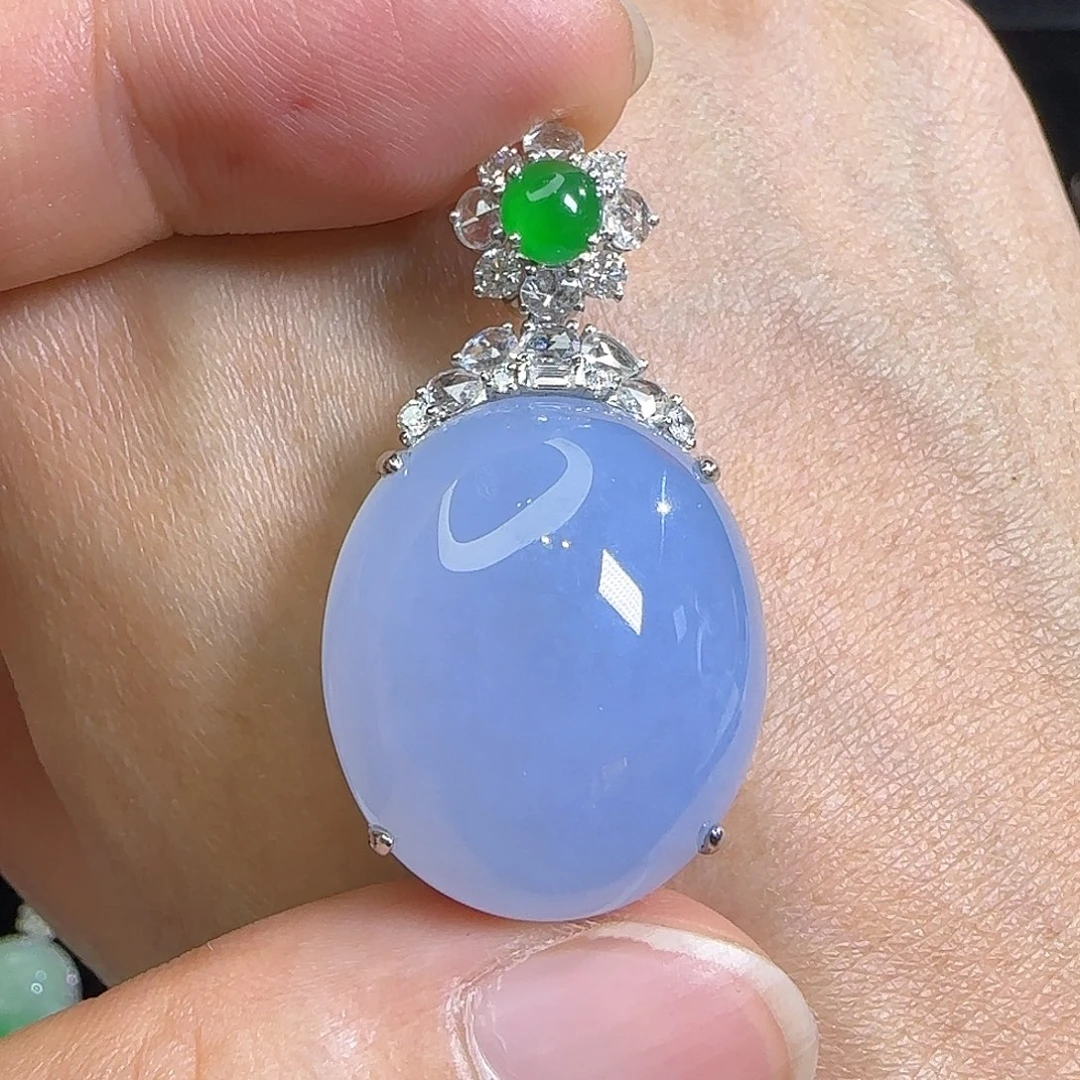 颈饰18K金镶嵌翡翠天然翡翠