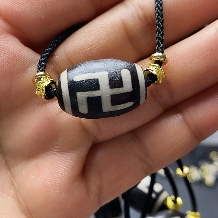 玛瑙/玉髓合金颈饰